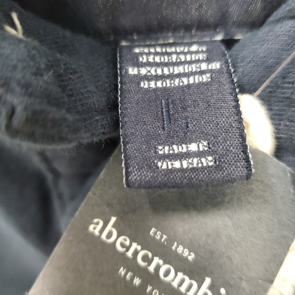 Abercrombie Kids T-Shirt - Picture 2 of 7